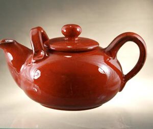 Gramann Keramik Teekanne TK39/2H 2,0l Dekor 70 außen Rot/innen Weiß mit 2 Henkeln